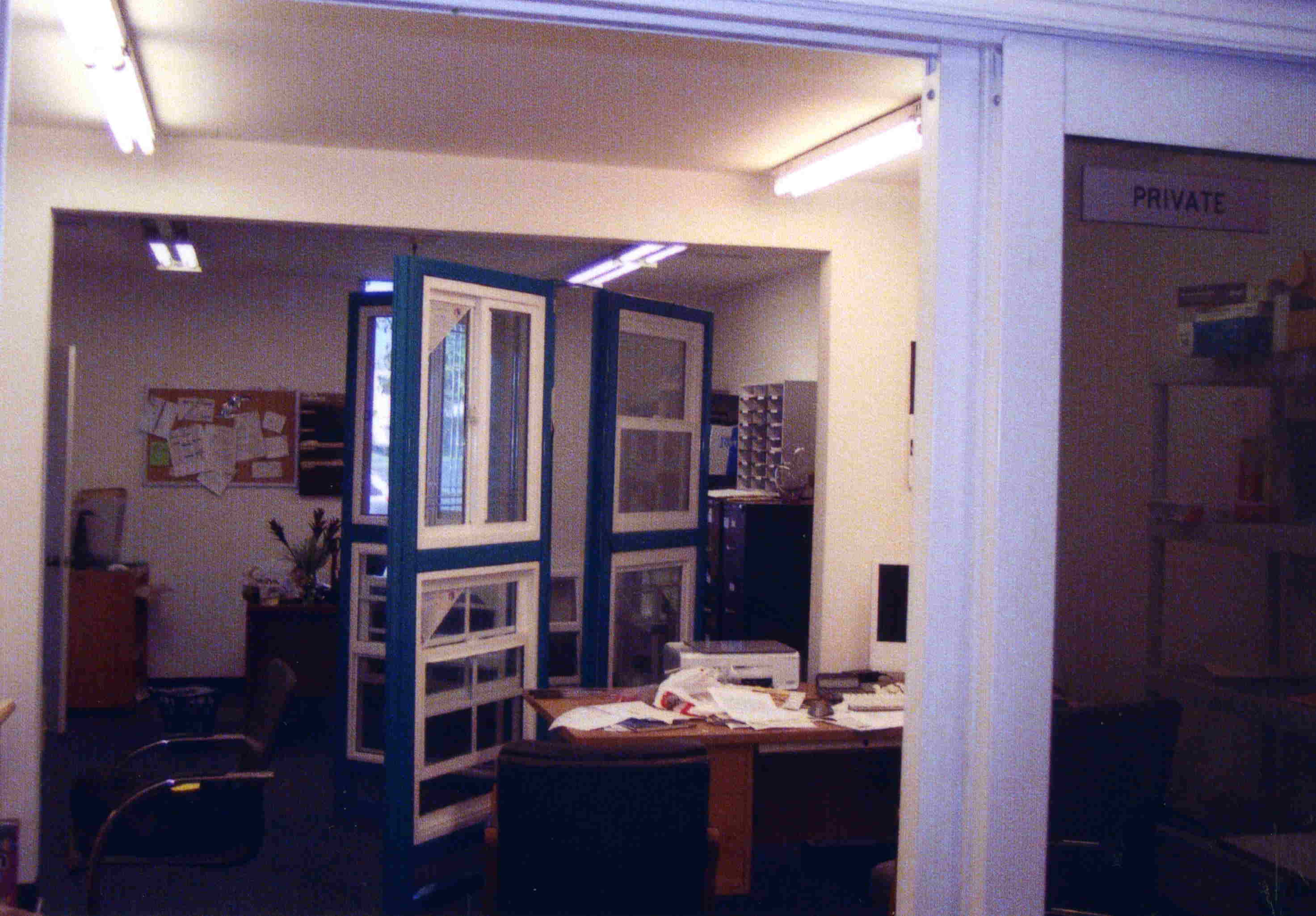 office-600.jpg